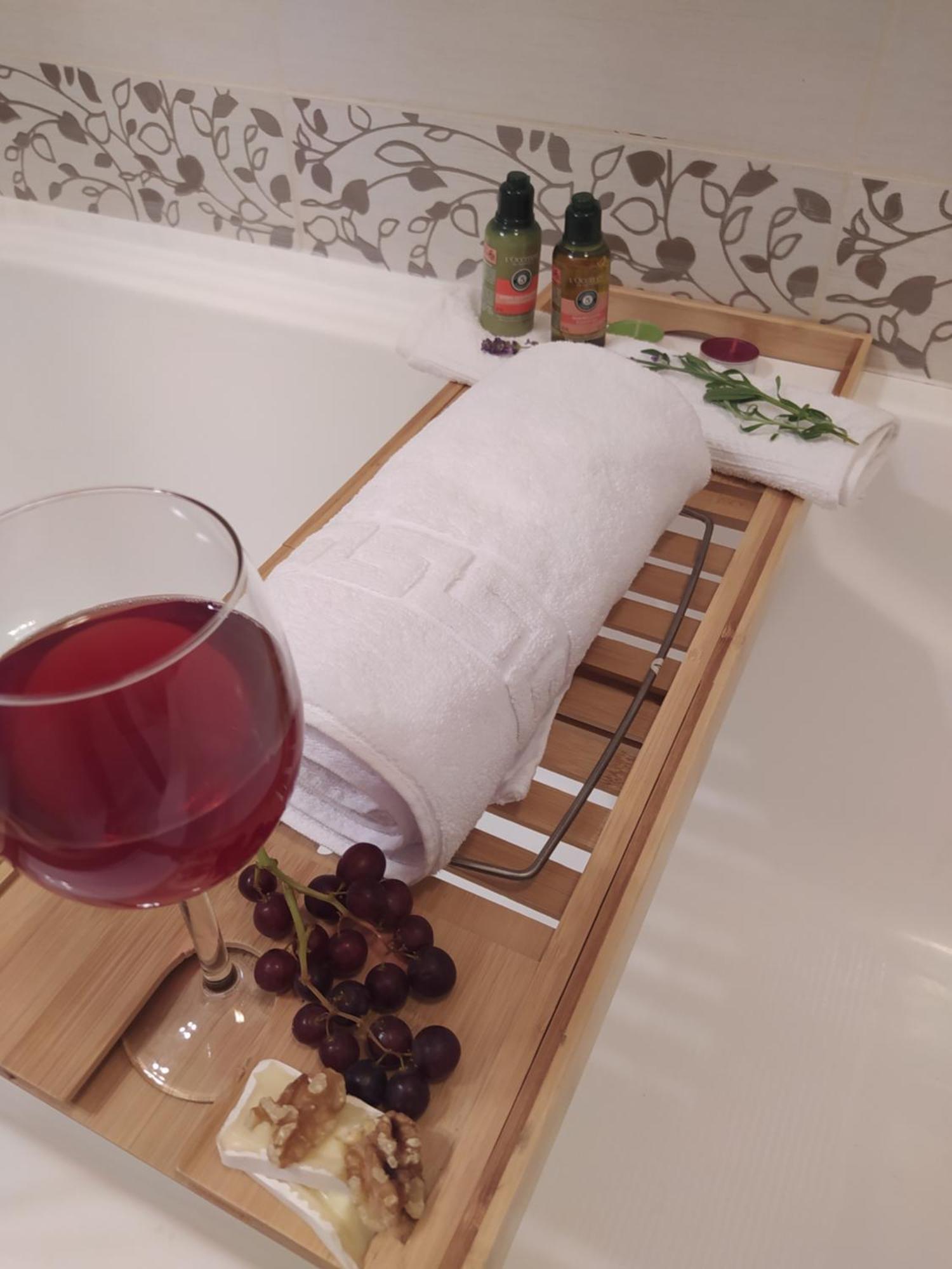 Lady Mabel's Near To Arena, Puskas Stadion And Park, With Guarded Parking Place Apartment Budapest